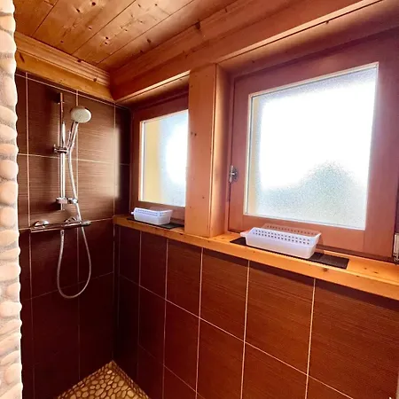 Renovated With Terrace And Quiet *
