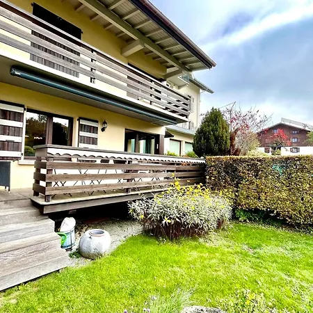 Renovated With Terrace And Quiet