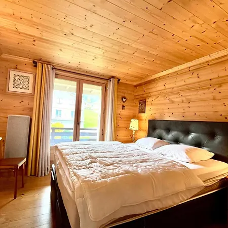 Renovated With Terrace And Quiet *